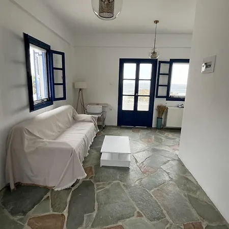 Serensea Bliss, Naousa, بيت للعطل *